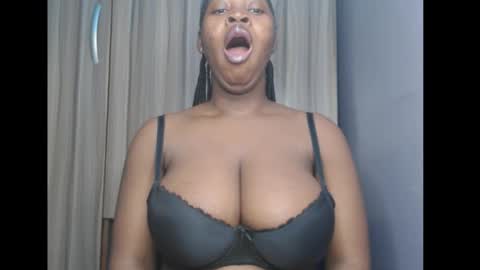 Snapshot of ebonyx_dripqueen chatting on 03/16/26, 06:50 Loveth online show from 03/16/26, 06:50