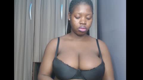 Snapshot of ebonyx_dripqueen chatting on 03/20/26, 05:56 Loveth online show from 03/20/26, 05:56