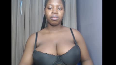 Snapshot of ebonyx_dripqueen chatting on 03/22/26, 06:00 Loveth online show from 03/22/26, 06:00