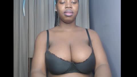 Snapshot of ebonyx_dripqueen chatting on 03/23/26, 06:06 Loveth online show from 03/23/26, 06:06
