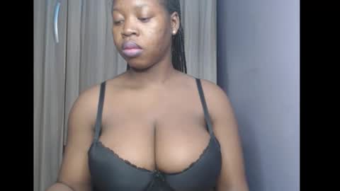 Snapshot of ebonyx_dripqueen chatting on 03/24/26, 06:07 Loveth online show from 03/24/26, 06:07