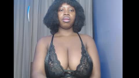 Snapshot of ebonyx_dripqueen chatting on 03/26/26, 06:52 Loveth online show from 03/26/26, 06:52