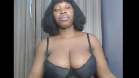 Snapshot of ebonyx_dripqueen chatting on 04/03/26, 06:44 Loveth online show from 04/03/26, 06:44