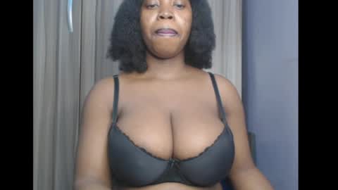 Snapshot of ebonyx_dripqueen chatting on 04/08/26, 06:57 Loveth online show from 04/08/26, 06:57