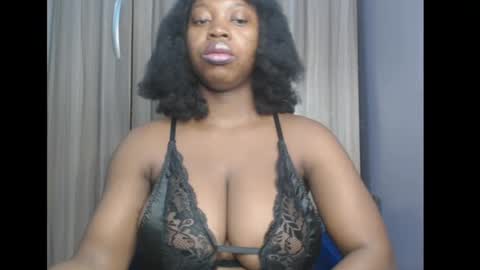 Snapshot of ebonyx_dripqueen chatting on 04/12/26, 06:07 Loveth online show from 04/12/26, 06:07
