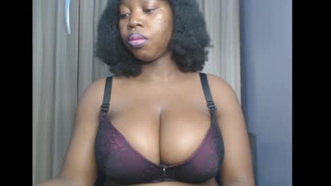 Snapshot of ebonyx_dripqueen chatting on 04/13/26, 05:57 Loveth online show from 04/13/26, 05:57
