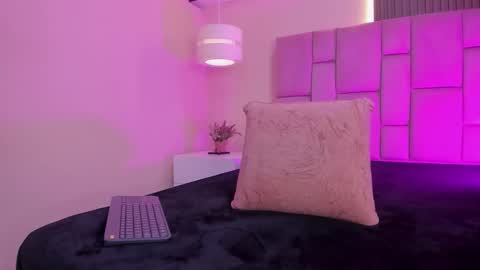 eclipse_divina online show from 01/06/26, 04:05