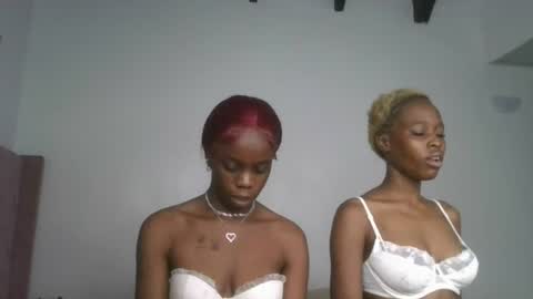 Snapshot of ecstasy_boo1 chatting on 07/17/26, 04:12 Boo online show from 07/17/26, 04:12