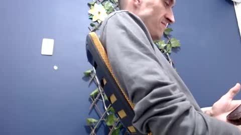 Snapshot of ed_big_cock chatting on 09/21/25, 06:31 Edd Gallego online show from 09/21/25, 06:31