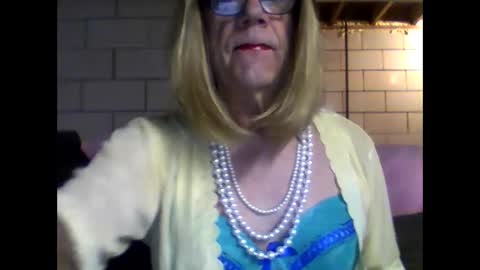 eddie595959 online show from 12/22/24, 08:27