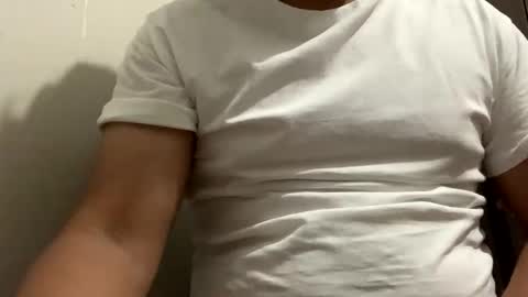 Snapshot of eddy7978 chatting on 05/21/26, 06:42 eddy7978 online show from 05/21/26, 06:42