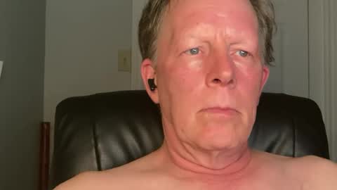 Snapshot of eddygl1968 chatting on 06/15/26, 02:25 Eddy online show from 06/15/26, 02:25