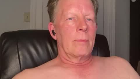 Snapshot of eddygl1968 chatting on 07/27/26, 02:07 Eddy online show from 07/27/26, 02:07