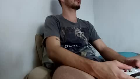 Snapshot of eden_glock chatting on 01/10/25, 04:33 Hey my name is Eden     follow me IG ede glock online show from 01/10/25, 04:33