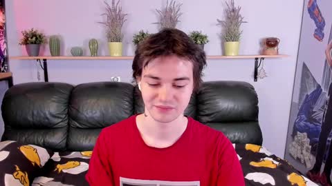 Snapshot of edgar_luck chatting on 12/15/24, 04:18 Edgar online show from 12/15/24, 04:18