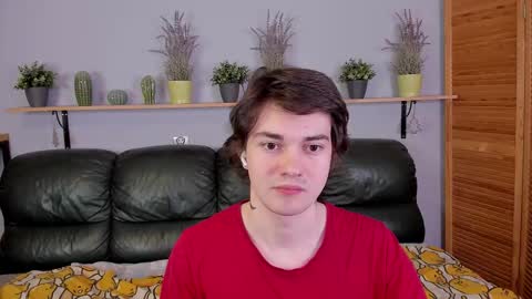 Snapshot of edgar_luck chatting on 10/20/25, 02:56 Edgar online show from 10/20/25, 02:56