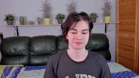 Snapshot of edgar_luck chatting on 10/26/25, 02:56 Edgar online show from 10/26/25, 02:56