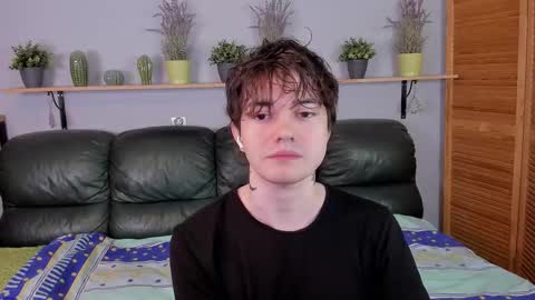 Snapshot of edgar_luck chatting on 11/03/25, 11:15 Edgar online show from 11/03/25, 11:15