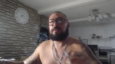 edgarram83 online show from 09/26/25, 02:37