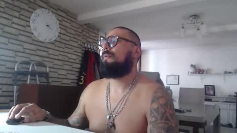 edgarram83 online show from 10/07/25, 08:17