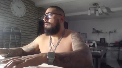 edgarram83 online show from 11/16/25, 07:47