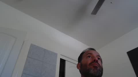 Snapshot of edge_masters chatting on 01/16/25, 08:03 EdgeM online show from 01/16/25, 08:03