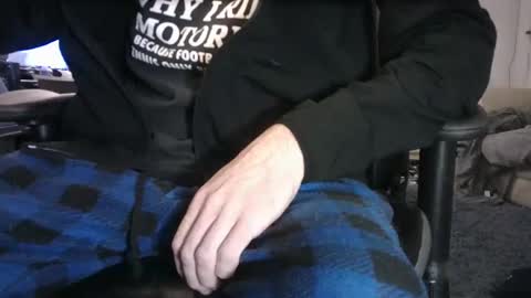 Snapshot of edged_biker chatting on 01/06/25, 04:13 edged biker online show from 01/06/25, 04:13