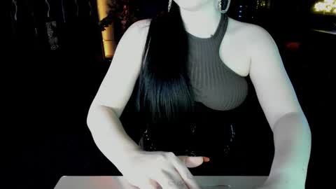 Snapshot of edgequeen69 chatting on 10/17/25, 09:50 EdgeQueen69 online show from 10/17/25, 09:50