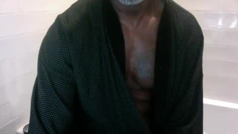 Snapshot of edgingdaddy chatting on 07/07/26, 10:52 Dad online show from 07/07/26, 10:52