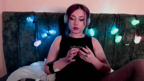 fickle demon made of clumps of matter online show from 03/11/25, 05:57