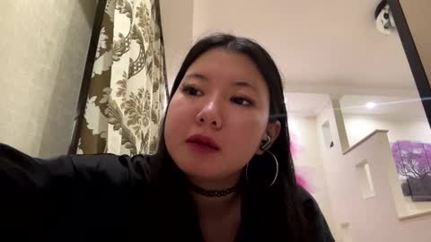 Snapshot of edinabluett chatting on 02/18/26, 06:48 Eri online show from 02/18/26, 06:48