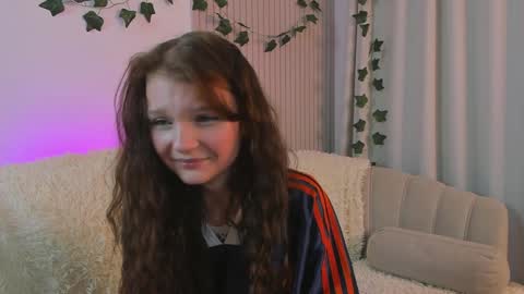 Snapshot of edithgalpin chatting on 01/20/25, 11:21 Lisa online show from 01/20/25, 11:21