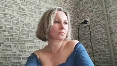 edithmanning online show from 02/21/25, 10:28