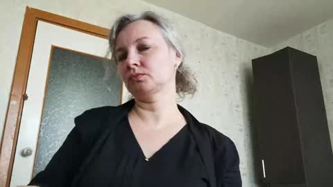 Snapshot of edithmanning chatting on 05/11/26, 06:30 edithmanning online show from 05/11/26, 06:30