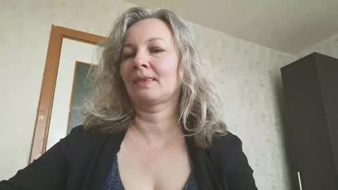 Snapshot of edithmanning chatting on 06/01/26, 05:53 edithmanning online show from 06/01/26, 05:53