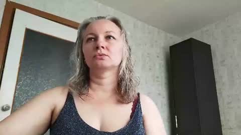 Snapshot of edithmanning chatting on 06/12/26, 05:39 edithmanning online show from 06/12/26, 05:39