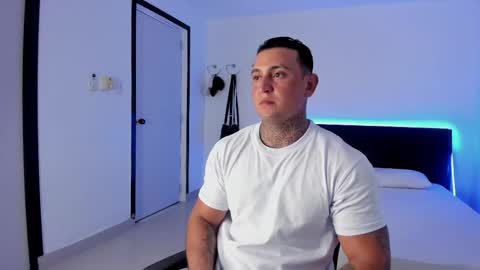 Eduar Wild online show from 03/26/26, 04:29