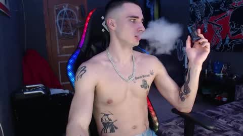 Eduar online show from 12/25/24, 11:22