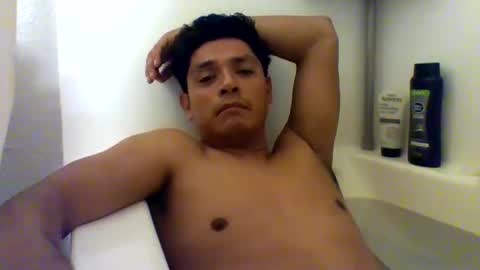 eduardo0084 online show from 01/07/25, 04:29