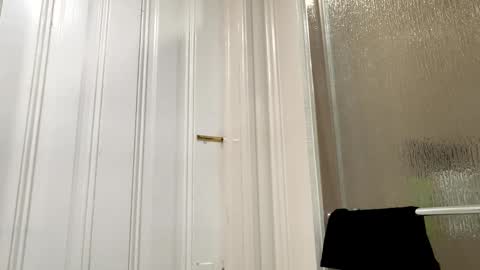 edvmendez1766 online show from 10/14/25, 08:26