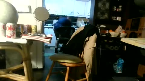 Eddie online show from 02/01/25, 04:35