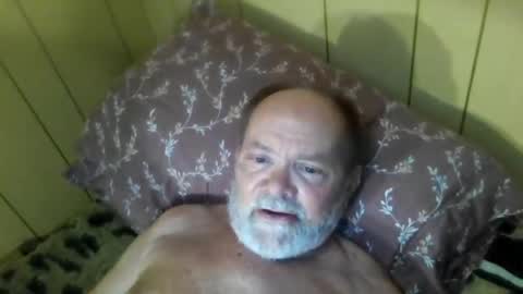 Snapshot of edwalters chatting on 06/27/26, 06:29 Eddie online show from 06/27/26, 06:29