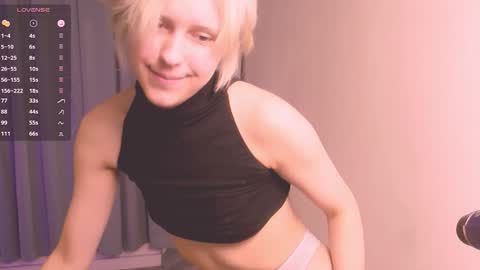 Snapshot of edward_holy chatting on 12/14/24, 09:40 Edward online show from 12/14/24, 09:40