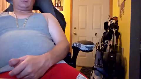 Snapshot of edwardaims_2please chatting on 09/22/25, 04:36 edwardaims_2please online show from 09/22/25, 04:36