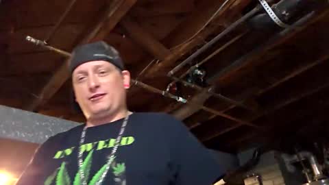 Snapshot of edwardaims_2please chatting on 10/19/25, 06:41 edwardaims_2please online show from 10/19/25, 06:41