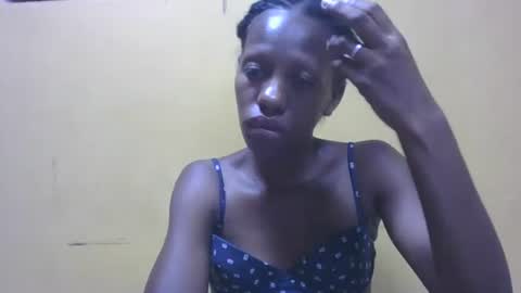 Snapshot of edwige770943 chatting on 04/18/26, 07:18 edwige770943 online show from 04/18/26, 07:18