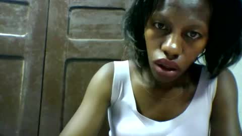 Snapshot of edwige770943 chatting on 04/22/26, 04:52 edwige770943 online show from 04/22/26, 04:52