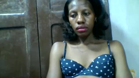 Snapshot of edwige770943 chatting on 04/27/26, 03:43 edwige770943 online show from 04/27/26, 03:43