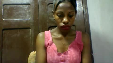 Snapshot of edwige770943 chatting on 05/06/26, 03:46 edwige770943 online show from 05/06/26, 03:46
