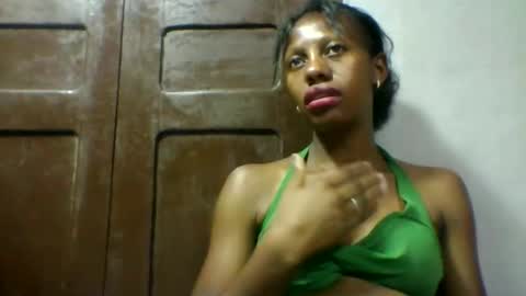 Snapshot of edwige770943 chatting on 05/07/26, 06:35 edwige770943 online show from 05/07/26, 06:35